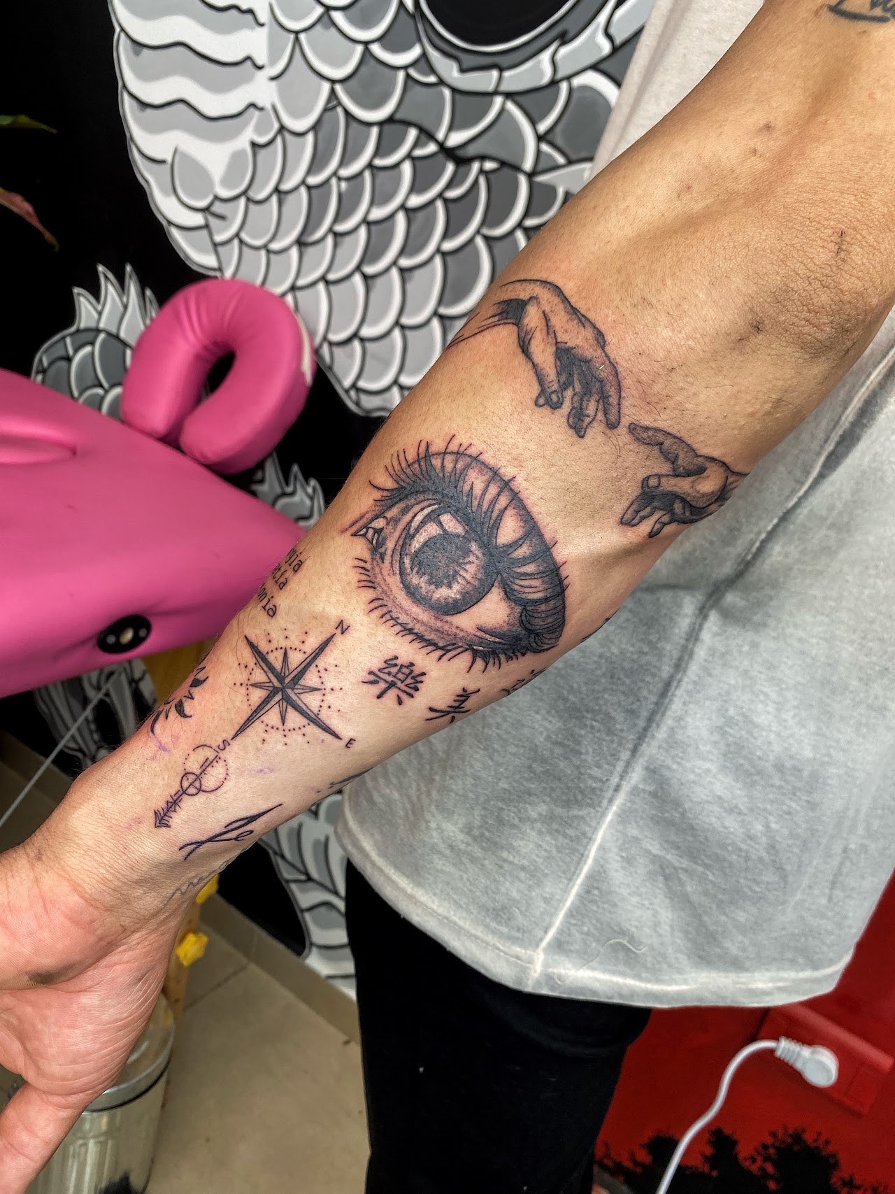 Interior de Sky Ink Tattoo Studio